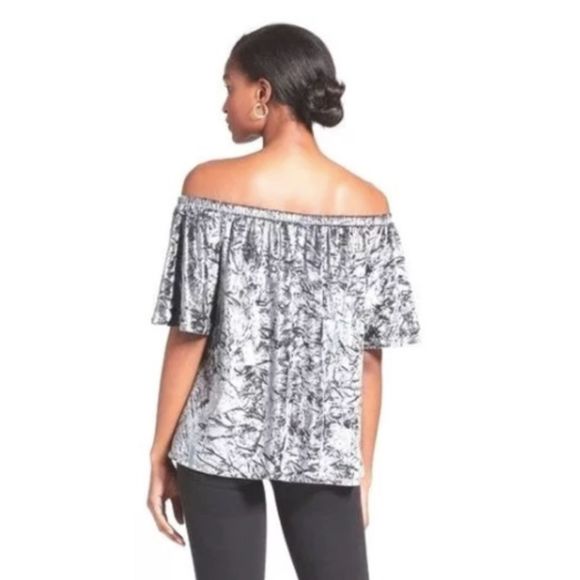 KNOX ROSE CUTE CRUSHED VELOUR OFF SHOULDER FLUTTER TOP WOMENS SIZE MEDIUM - Picture 2 of 6